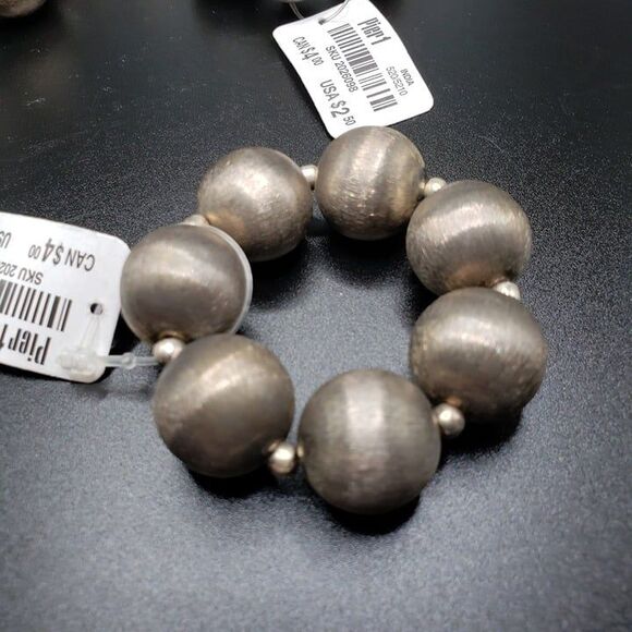 NEW 4 Pier 1 One Silver Ball Napkin Rings Holders Dining Table Elegant Pier1 - Picture 4 of 6